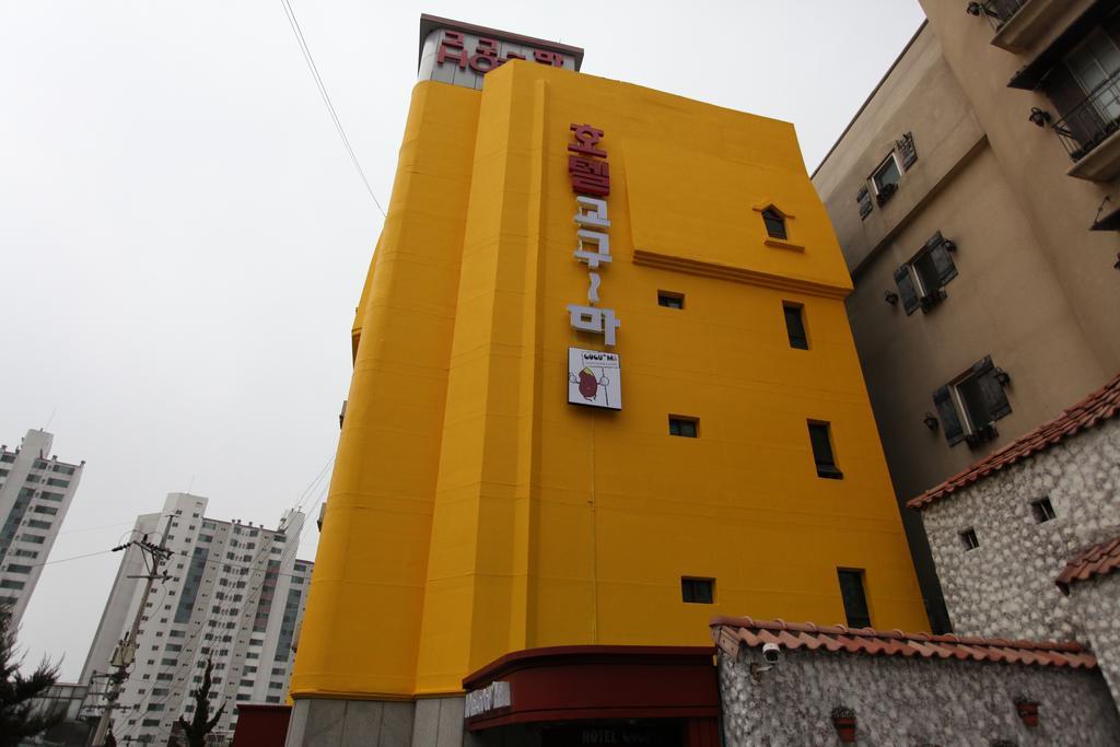 Hotel Goguma Shinchon Séoul Extérieur photo